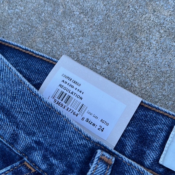 NWT AGOLDE Cooper Cargo Jeans in Regulation - Picture 7 of 10